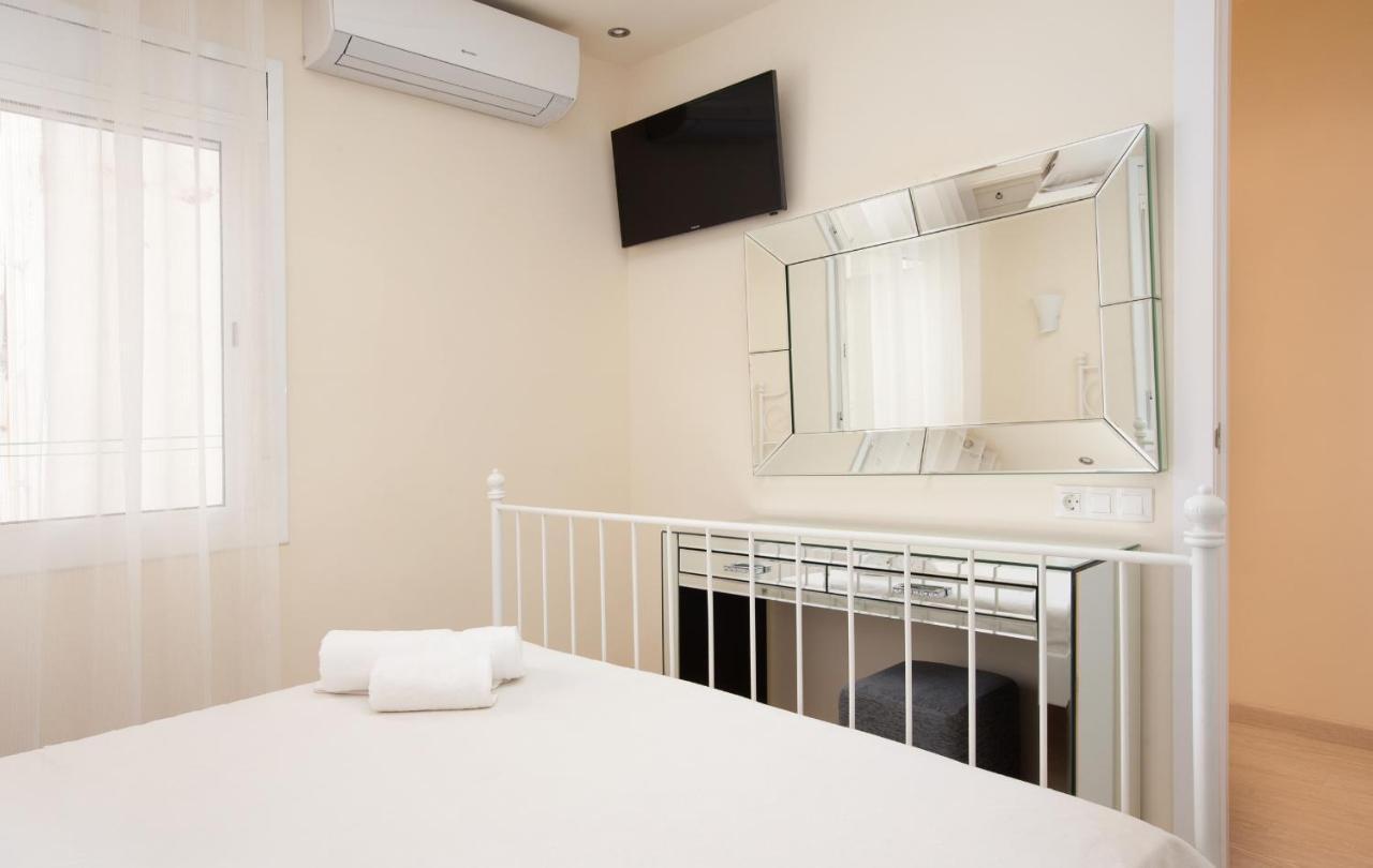 Barnapartments Rambla Cataluna برشلونة الغرفة الصورة